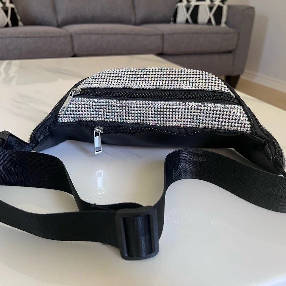 Poster girl rhinestone fanny pack - Picture 3 of 4